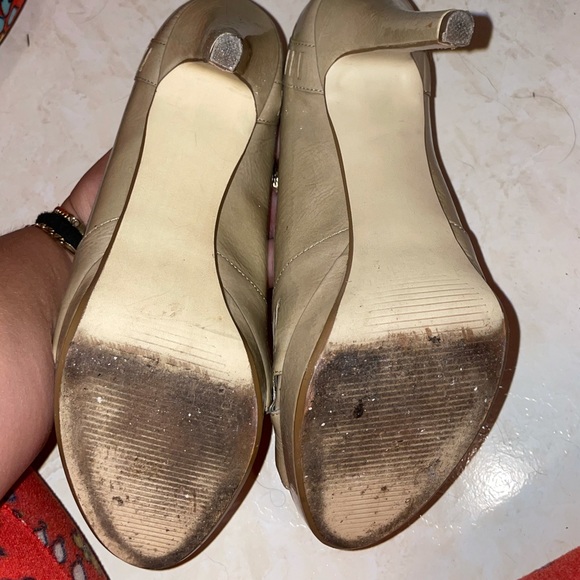 Shiny nude pumps - Picture 3 of 4